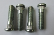 Замена колесной шпильки